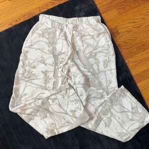 DAIRY BOY - Camouflage Sweats